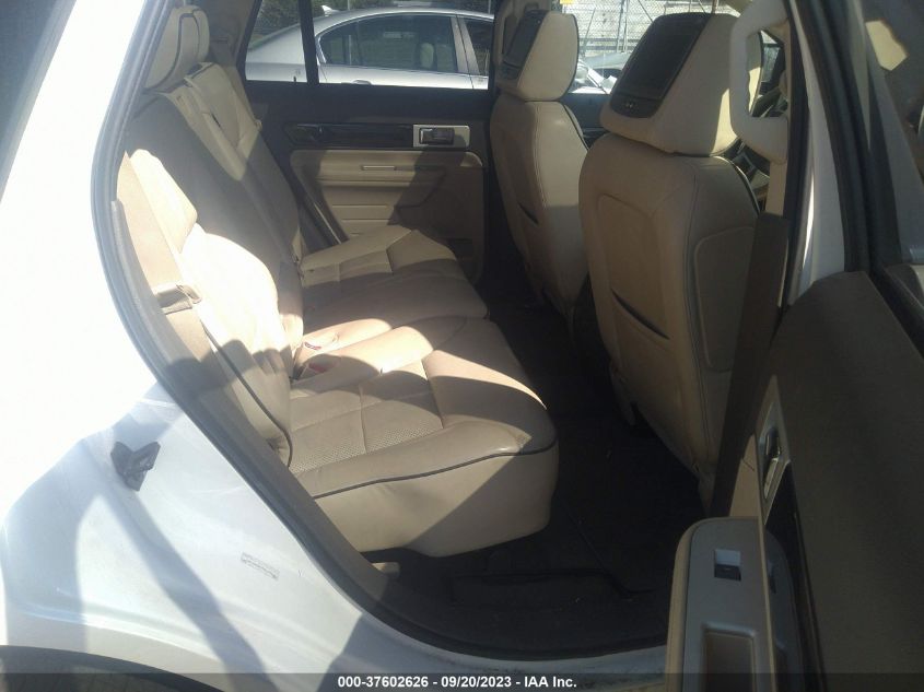 Photo 7 VIN: 2LMDU88CX9BJ04462 - LINCOLN MKX 