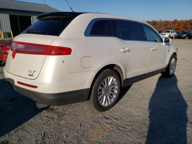 Photo 3 VIN: 2LMHJ5AR1BBJ53272 - LINCOLN MKT 