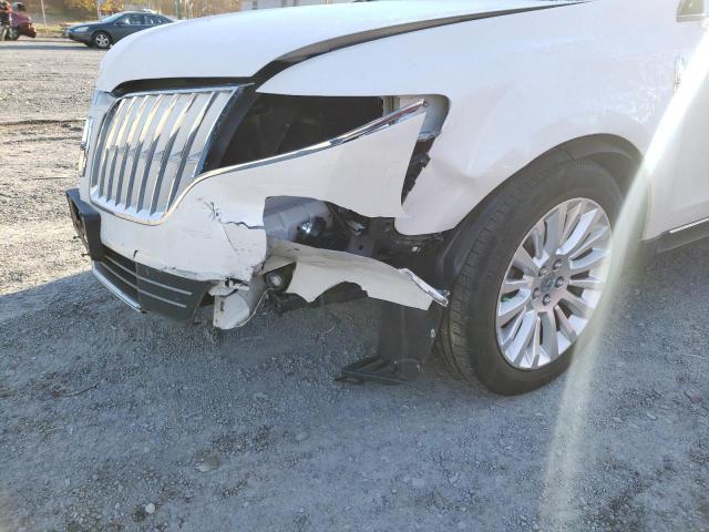 Photo 8 VIN: 2LMHJ5AR1BBJ53272 - LINCOLN MKT 