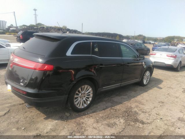 Photo 3 VIN: 2LMHJ5AR3ABJ13788 - LINCOLN MKT 