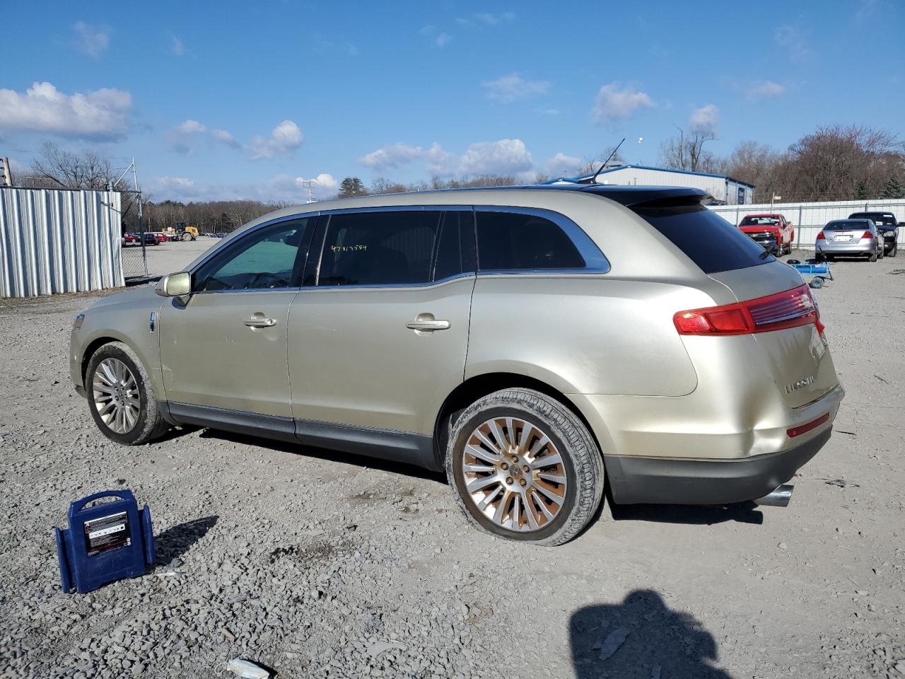 Photo 1 VIN: 2LMHJ5AR3ABJ28016 - LINCOLN MKT 