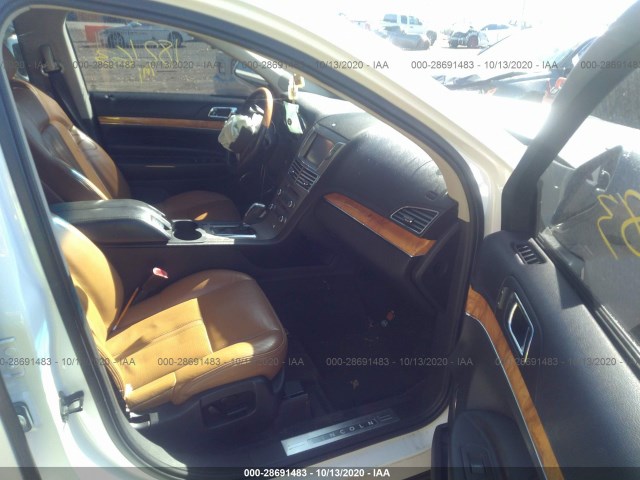 Photo 4 VIN: 2LMHJ5AR5ABJ10049 - LINCOLN MKT 