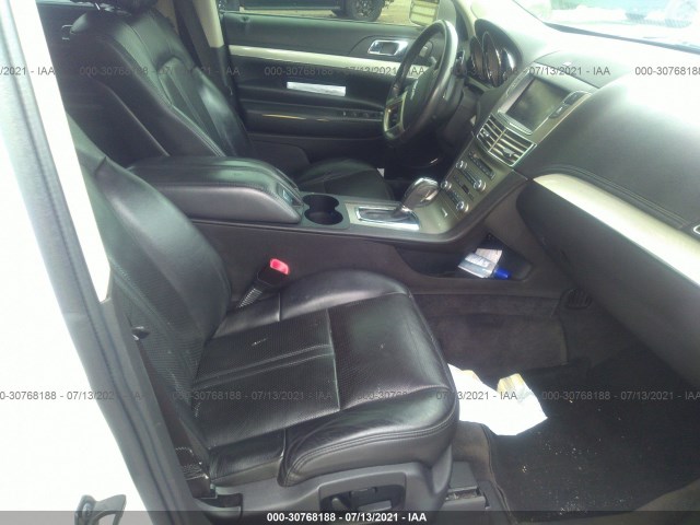 Photo 4 VIN: 2LMHJ5AR5ABJ25358 - LINCOLN MKT 