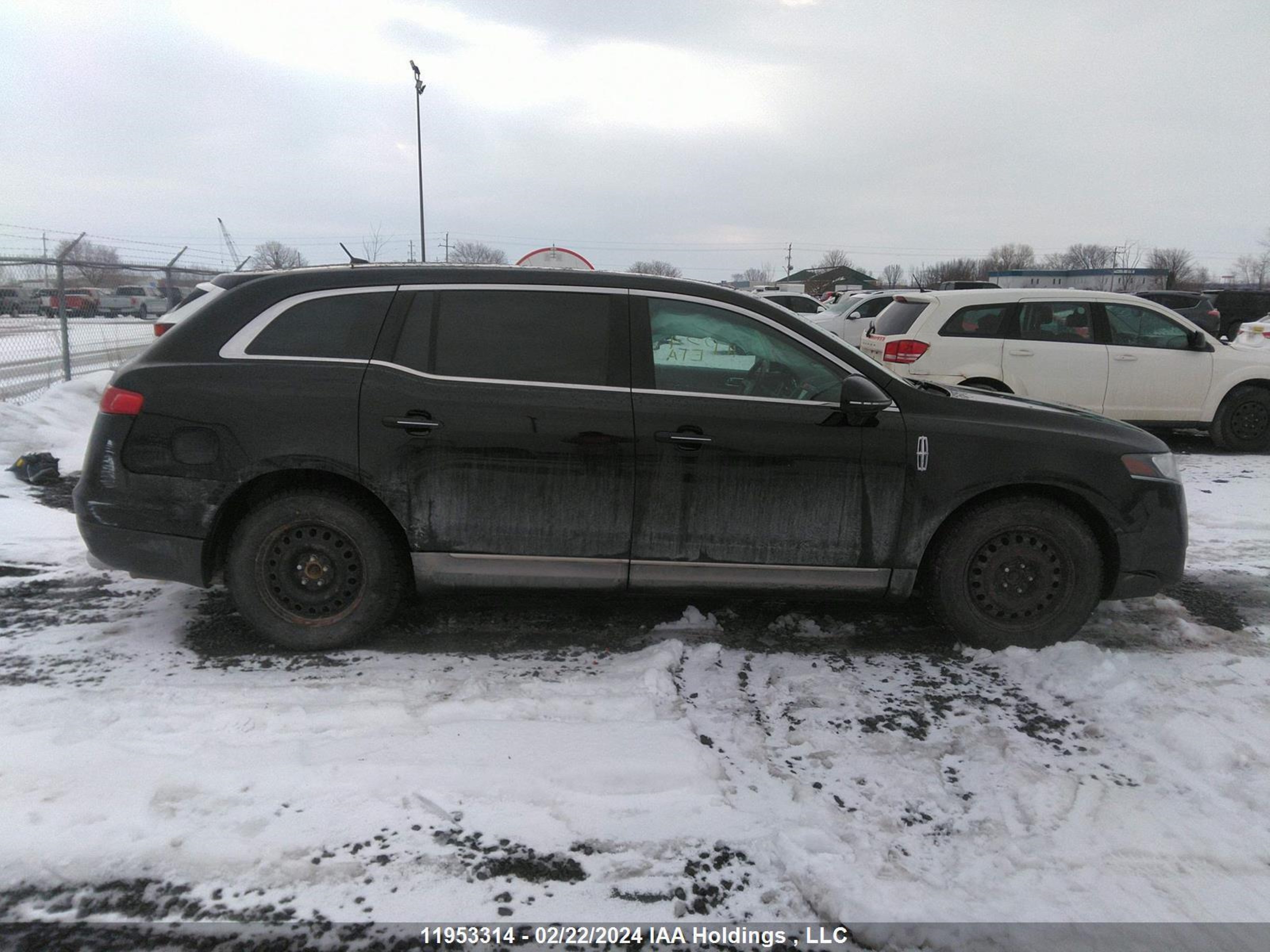 Photo 11 VIN: 2LMHJ5ARXCBL50491 - LINCOLN MKT 