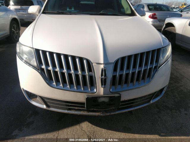 Photo 5 VIN: 2LMHJ5AT0CBL51645 - LINCOLN MKT 