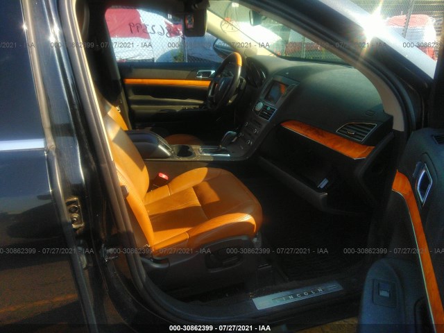 Photo 4 VIN: 2LMHJ5AT0CBL53816 - LINCOLN MKT 