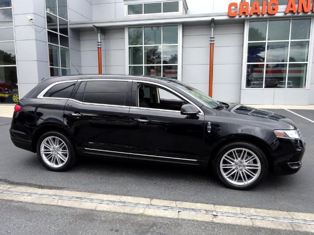 Photo 1 VIN: 2LMHJ5AT0KBL03013 - LINCOLN MKT 