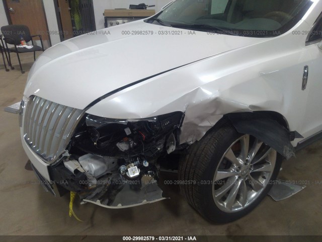 Photo 5 VIN: 2LMHJ5AT2CBL52120 - LINCOLN MKT 