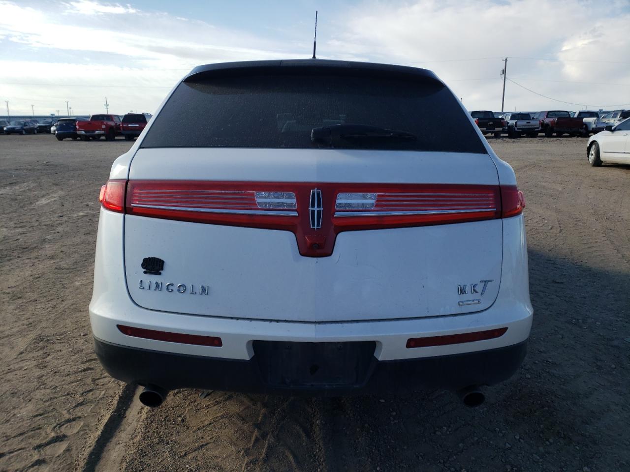 Photo 5 VIN: 2LMHJ5AT2DBL53592 - LINCOLN MKT 