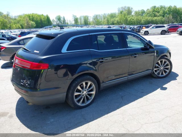 Photo 3 VIN: 2LMHJ5AT3BBJ52815 - LINCOLN MKT 