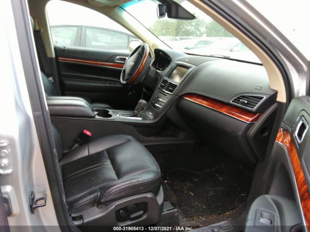 Photo 4 VIN: 2LMHJ5AT3DBL51561 - LINCOLN MKT 