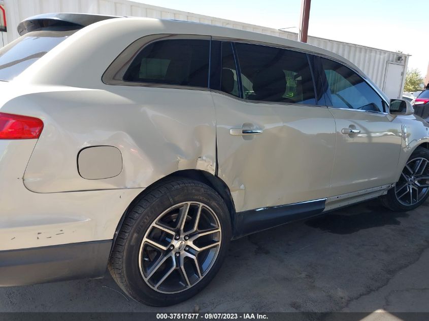 Photo 5 VIN: 2LMHJ5AT3EBL53859 - LINCOLN MKT 