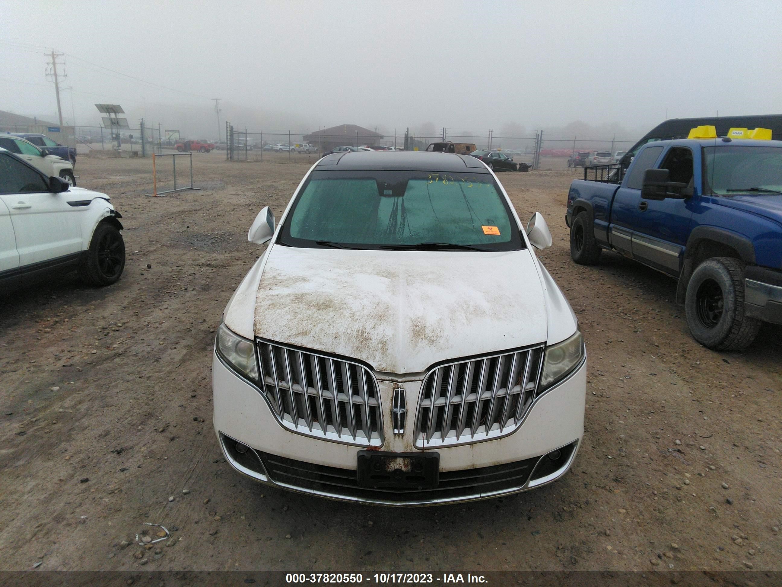 Photo 5 VIN: 2LMHJ5AT4ABJ06165 - LINCOLN MKT 