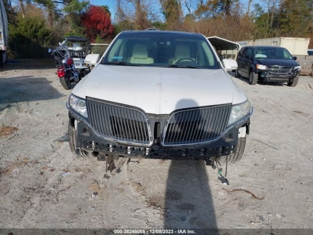 Photo 5 VIN: 2LMHJ5AT4EBL56415 - LINCOLN MKT 