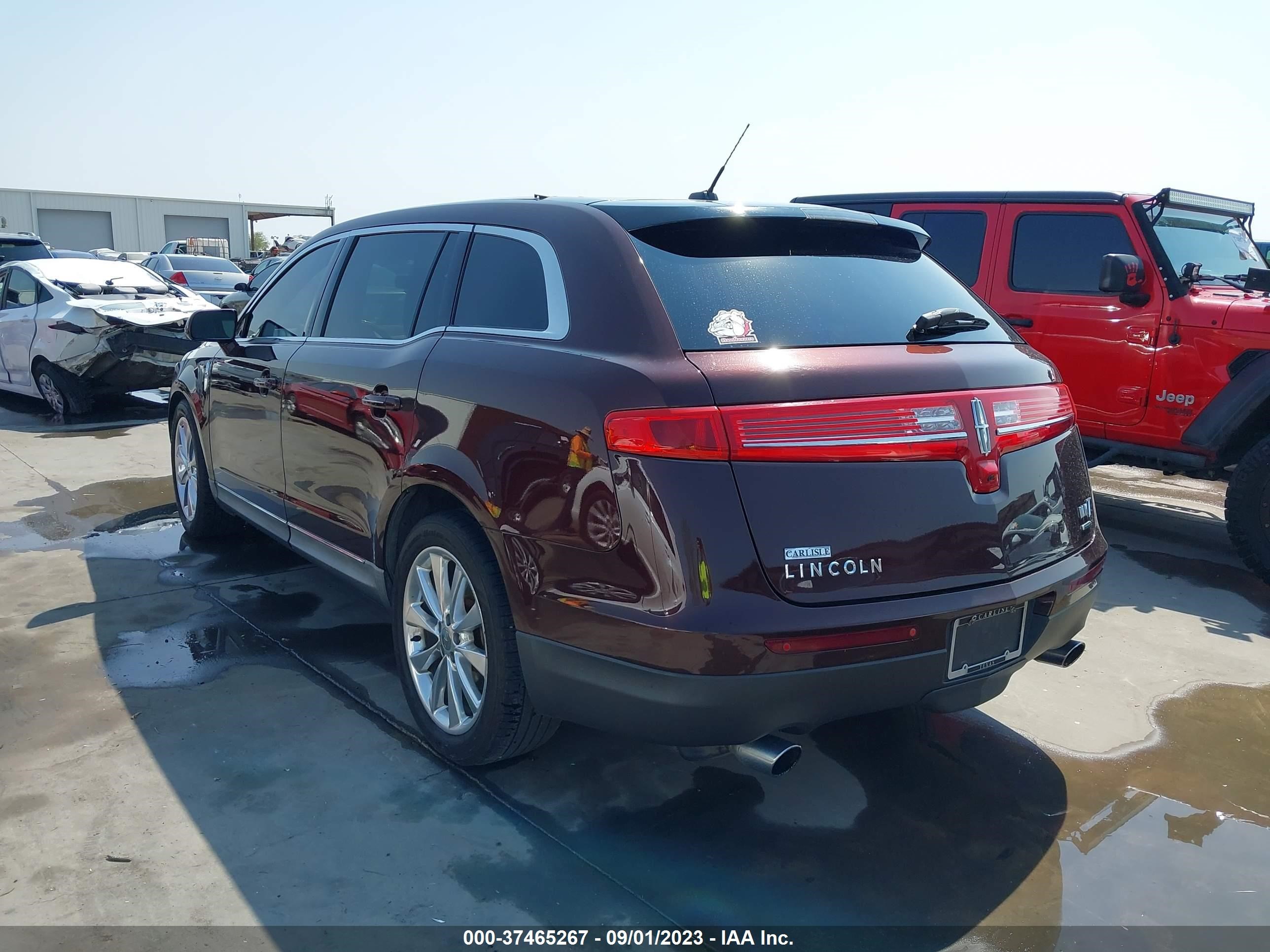 Photo 2 VIN: 2LMHJ5AT5CBL50913 - LINCOLN MKT 