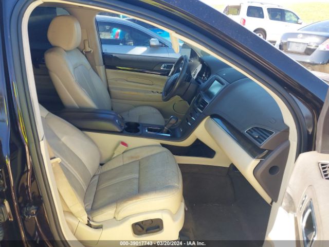 Photo 4 VIN: 2LMHJ5AT5DBL53571 - LINCOLN MKT 