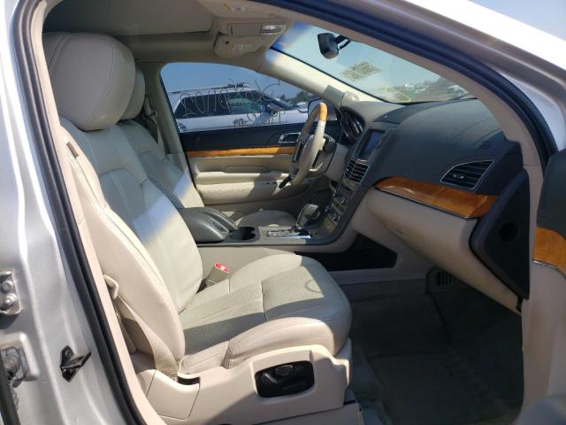 Photo 4 VIN: 2LMHJ5AT6BBJ54784 - LINCOLN MKT 