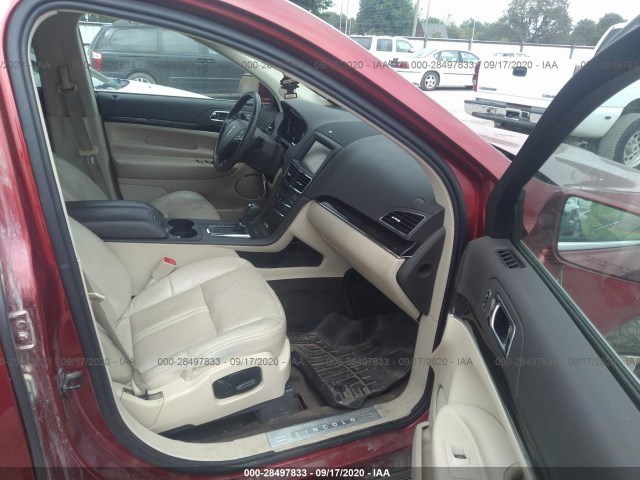 Photo 4 VIN: 2LMHJ5AT7DBL50204 - LINCOLN MKT 