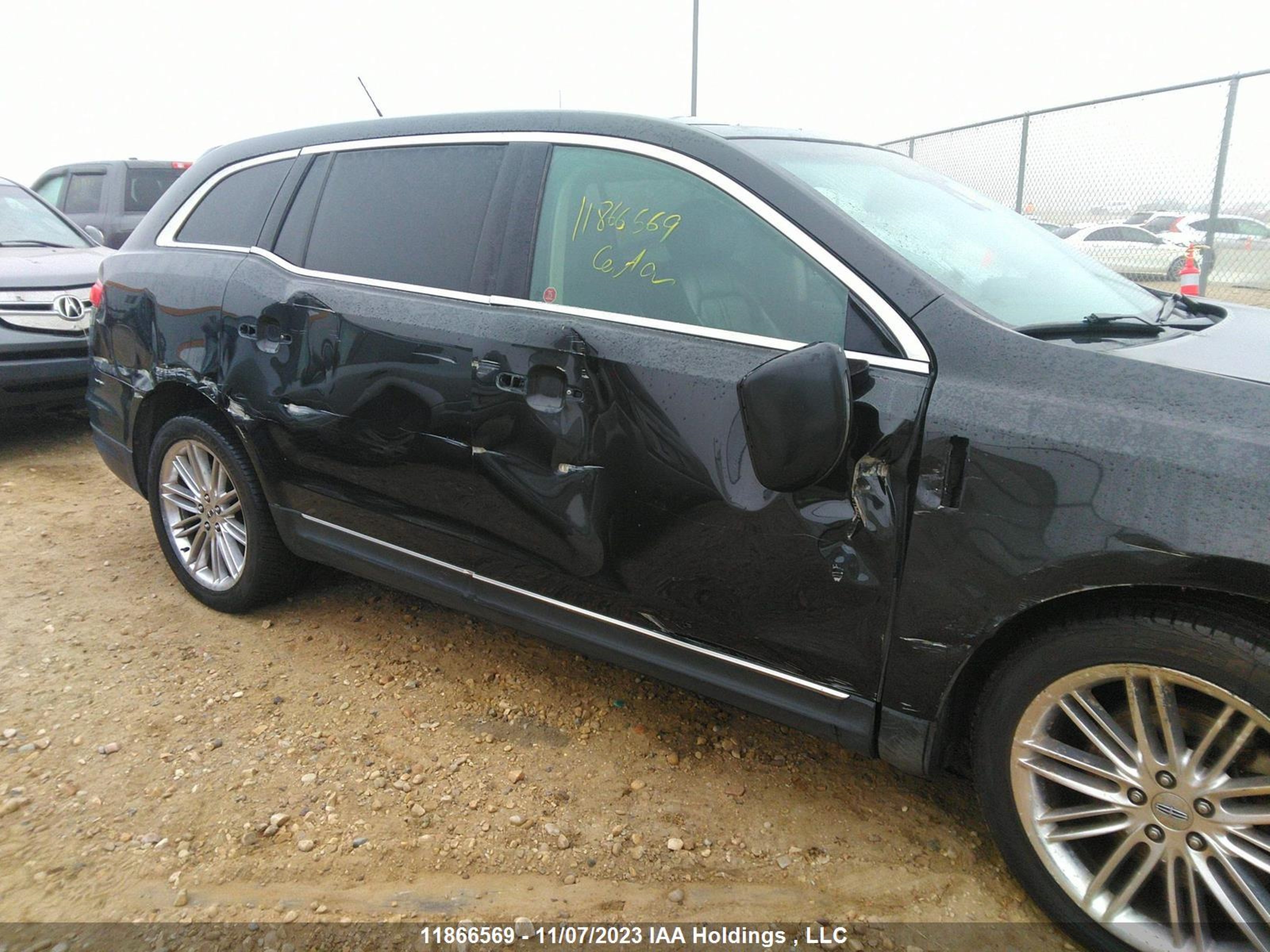 Photo 5 VIN: 2LMHJ5AT7EBL50186 - LINCOLN MKT 