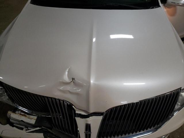 Photo 11 VIN: 2LMHJ5AT7EBL52701 - LINCOLN MKT 