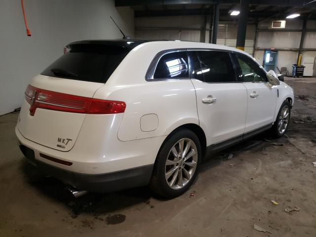 Photo 3 VIN: 2LMHJ5AT8ABJ24698 - LINCOLN MKT 