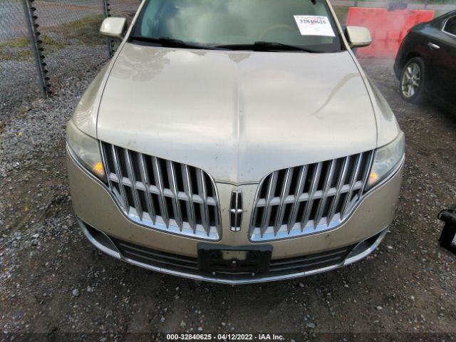 Photo 5 VIN: 2LMHJ5AT8ABJ29321 - LINCOLN MKT 