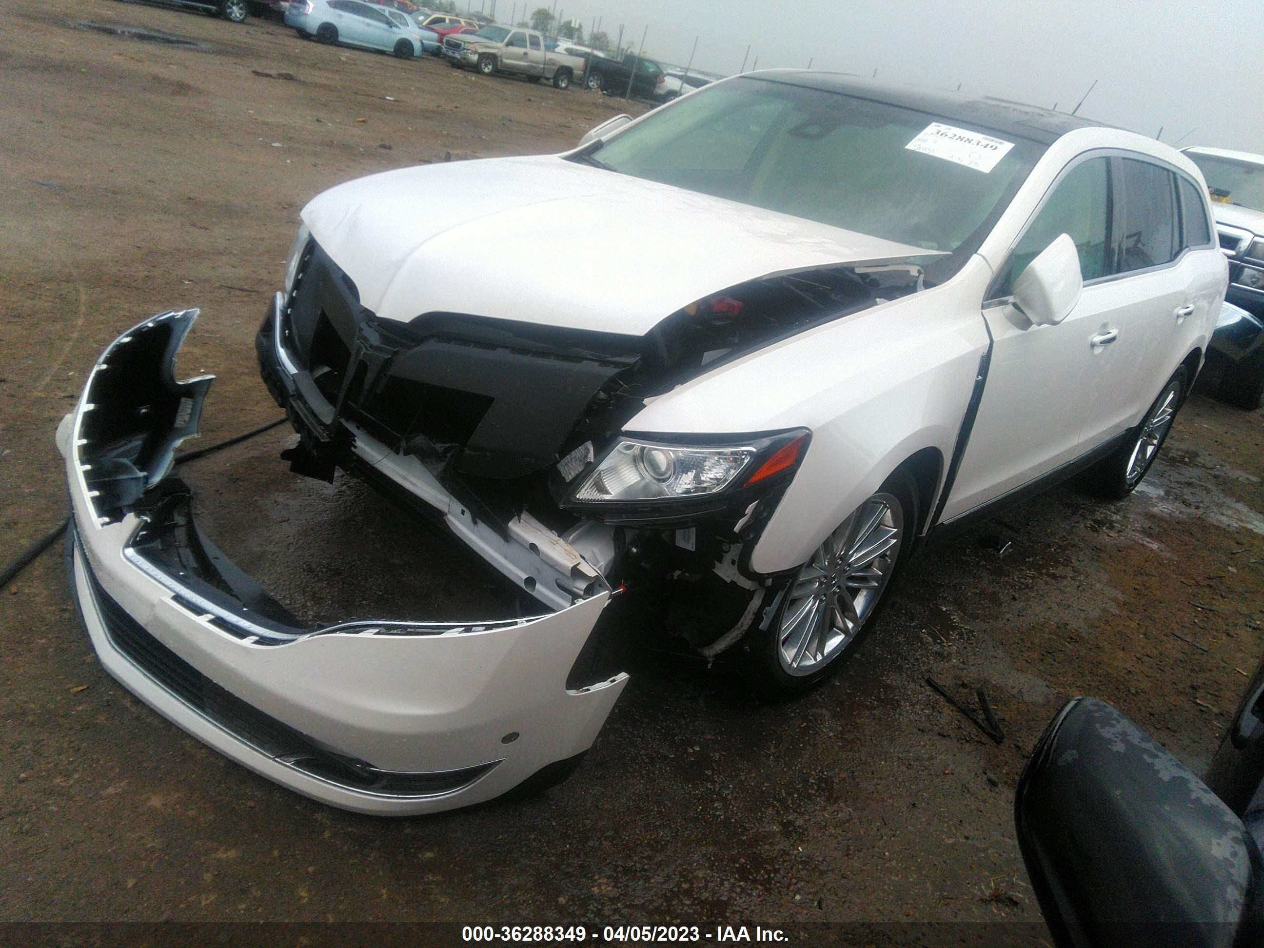 Photo 1 VIN: 2LMHJ5AT8HBL01034 - LINCOLN MKT 