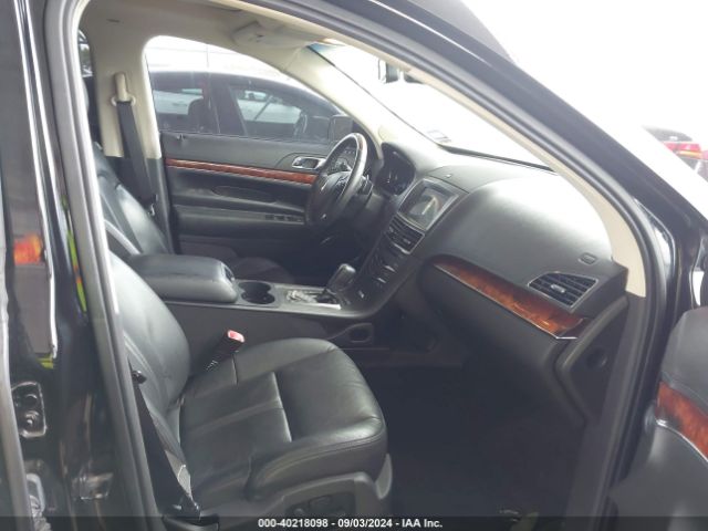 Photo 4 VIN: 2LMHJ5AT8KBL00120 - LINCOLN MKT 