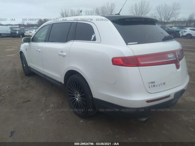 Photo 2 VIN: 2LMHJ5AT9ABJ16383 - LINCOLN MKT 