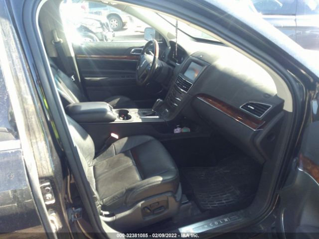 Photo 4 VIN: 2LMHJ5AT9FBL02271 - LINCOLN MKT 