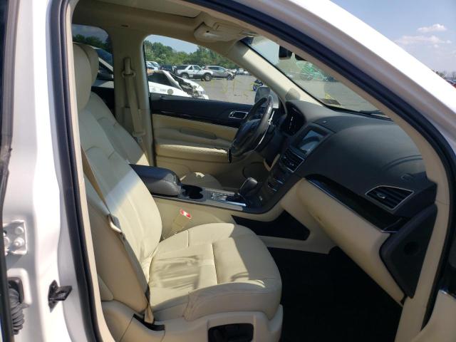 Photo 4 VIN: 2LMHJ5AT9JBL02117 - LINCOLN MKT 