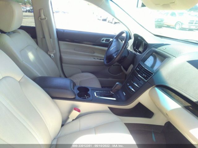 Photo 4 VIN: 2LMHJ5AT9JBL02117 - LINCOLN MKT 