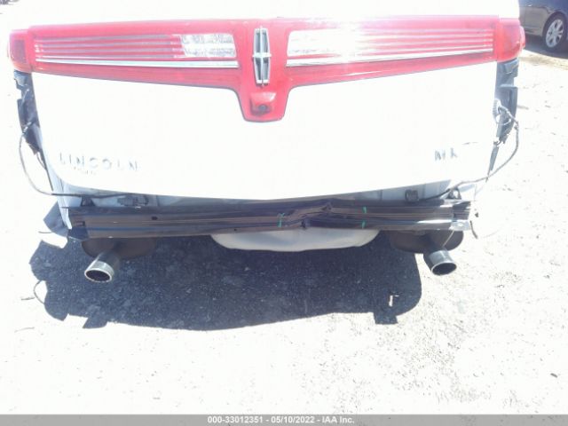 Photo 5 VIN: 2LMHJ5AT9JBL02117 - LINCOLN MKT 