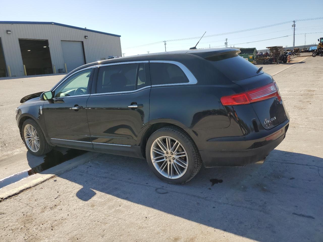 Photo 1 VIN: 2LMHJ5AT9KBL02278 - LINCOLN MKT 