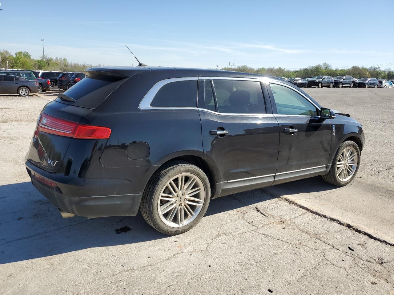 Photo 2 VIN: 2LMHJ5AT9KBL02278 - LINCOLN MKT 