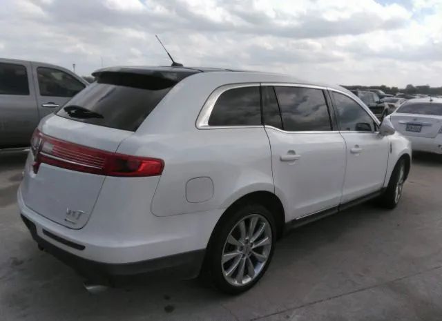 Photo 3 VIN: 2LMHJ5ATXABJ04677 - LINCOLN MKT 