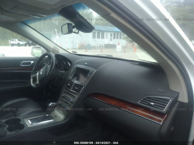 Photo 4 VIN: 2LMHJ5ATXCBL51359 - LINCOLN MKT 