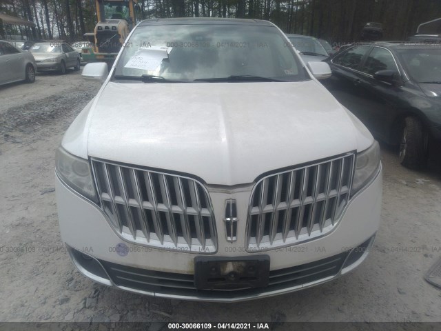 Photo 5 VIN: 2LMHJ5ATXCBL51359 - LINCOLN MKT 