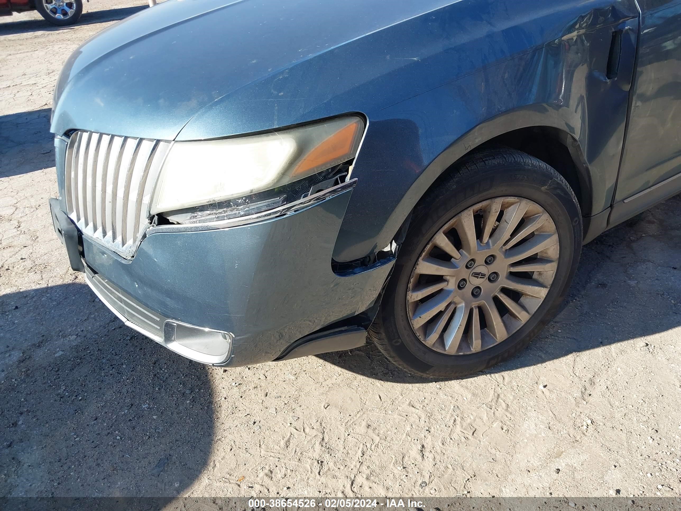 Photo 5 VIN: 2LMHJ5FR0ABJ22747 - LINCOLN MKT 