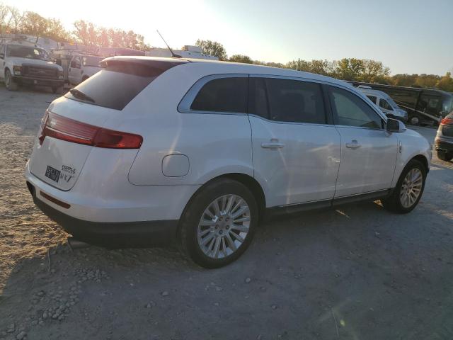 Photo 2 VIN: 2LMHJ5FR0CBL54543 - LINCOLN MKT 