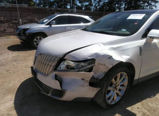 Photo 5 VIN: 2LMHJ5FR2ABJ03732 - LINCOLN MKT 