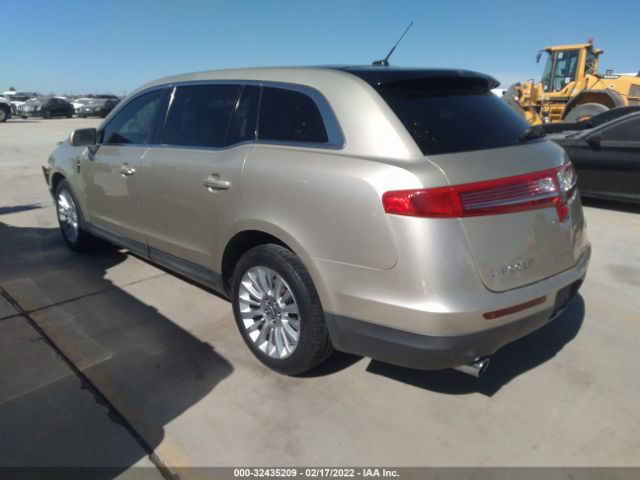 Photo 2 VIN: 2LMHJ5FR4ABJ20306 - LINCOLN MKT 