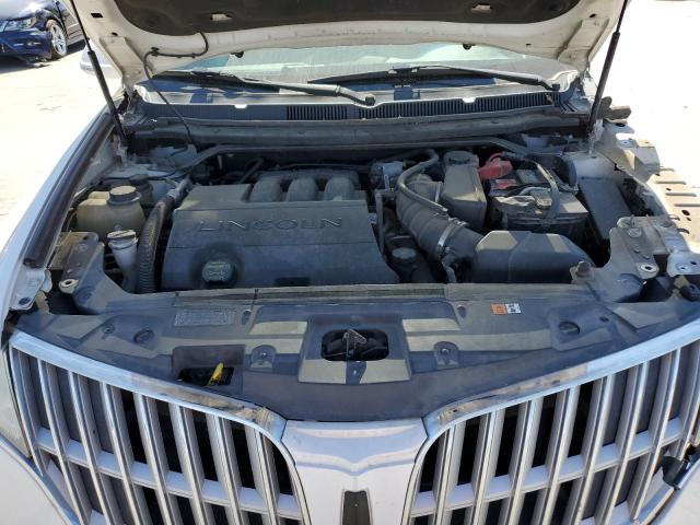 Photo 11 VIN: 2LMHJ5FR7ABJ20929 - LINCOLN MKT 