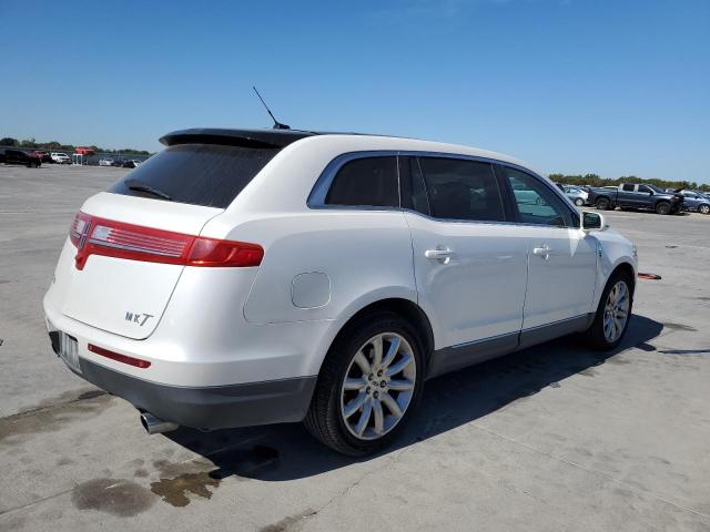 Photo 2 VIN: 2LMHJ5FR7ABJ20929 - LINCOLN MKT 