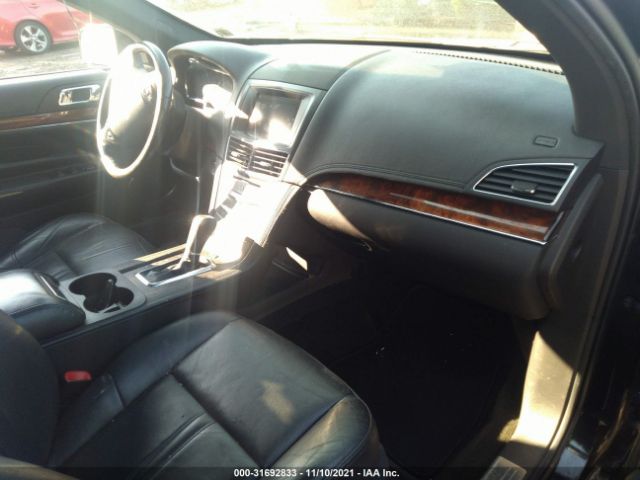 Photo 4 VIN: 2LMHJ5NK0FBL03942 - LINCOLN MKT 