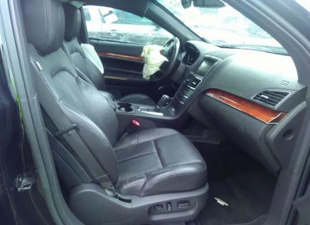 Photo 4 VIN: 2LMHJ5NK2FBL03456 - LINCOLN MKT 