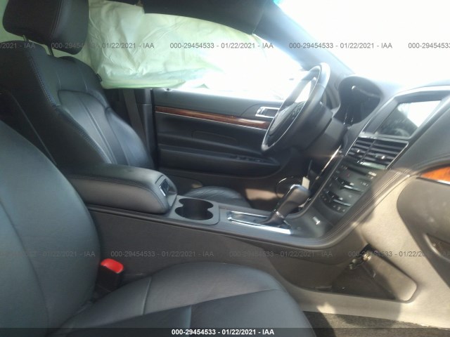 Photo 4 VIN: 2LMHJ5NK2GBL00896 - LINCOLN MKT 