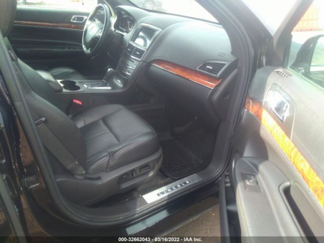 Photo 4 VIN: 2LMHJ5NK2GBL01157 - LINCOLN MKT 