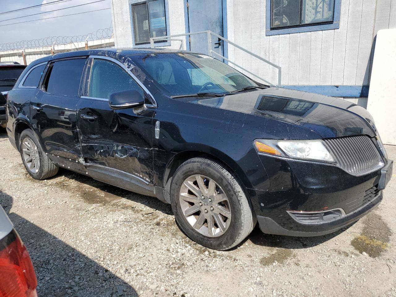 Photo 3 VIN: 2LMHJ5NK3GBL00650 - LINCOLN MKT 