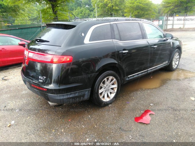 Photo 3 VIN: 2LMHJ5NK5DBL57427 - LINCOLN MKT 